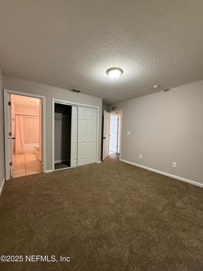 6625 Vermillion St, Jacksonville, FL 32208 - photo 5