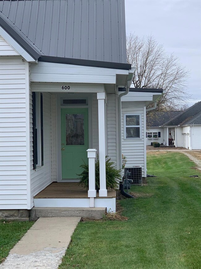600 Josephine St, Milan, IN 47031 - photo 3