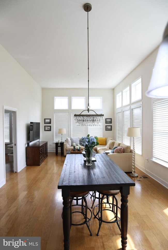 Rhodes Hill Square unit B413, Arlington, VA 22209 - photo 3