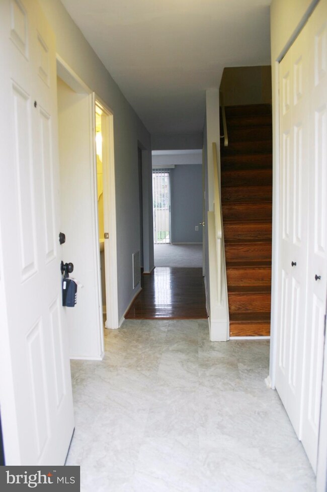 2328 Sun Valley Cir, Silver Spring, MD 20906 - photo 2