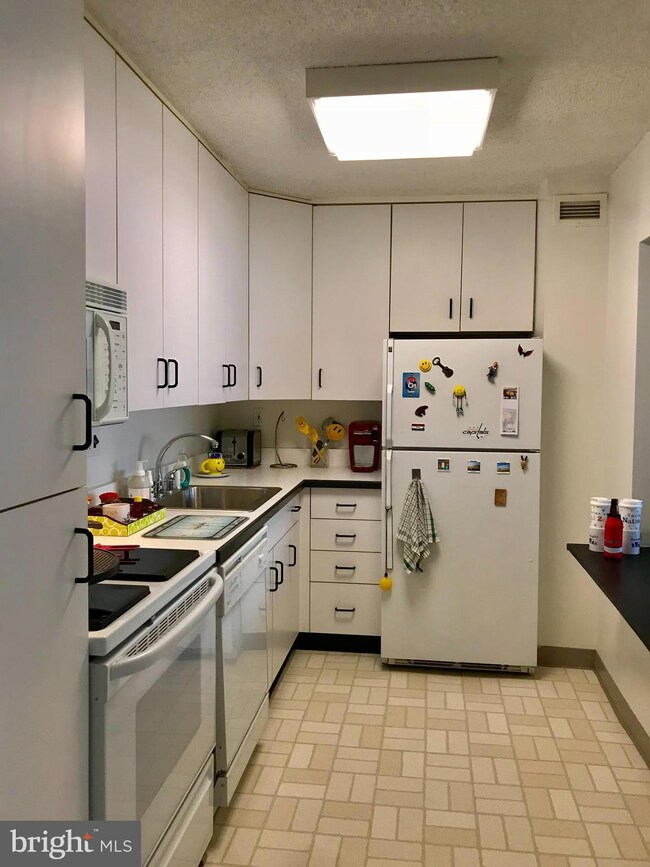 1325 18th St NW unit 604, Washington, DC 20036 - photo 4