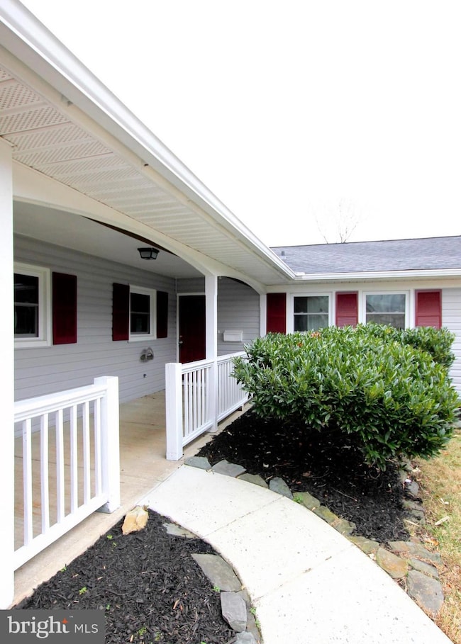 13432 Idlewild Dr, Bowie, MD 20715 - photo 2