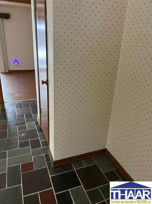 900 S 38th St, Terre Haute, IN 47803 - photo 3