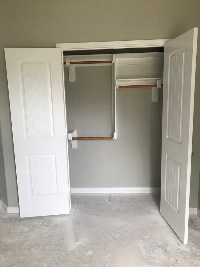 834 Enterprise St, Houston, TX 77088 - photo 7