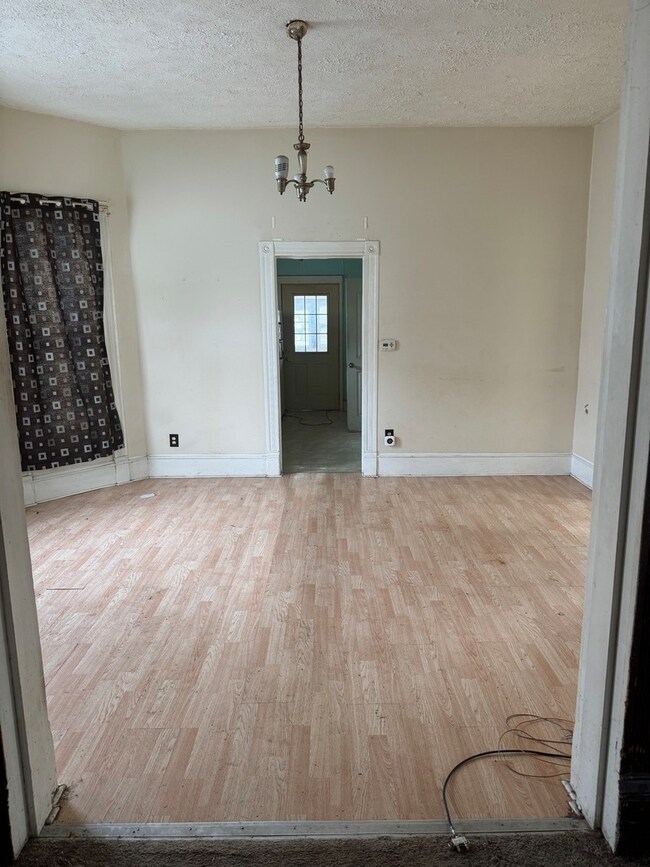 916 W Front St, Bloomington, IL 61701 - photo 6