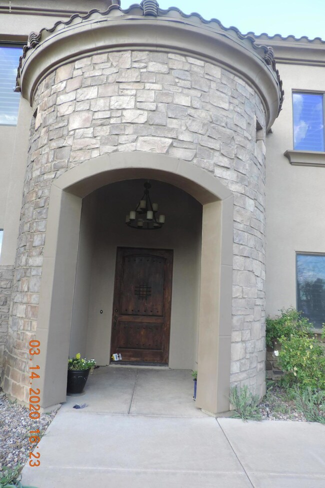 2606 E Inca Cir 009