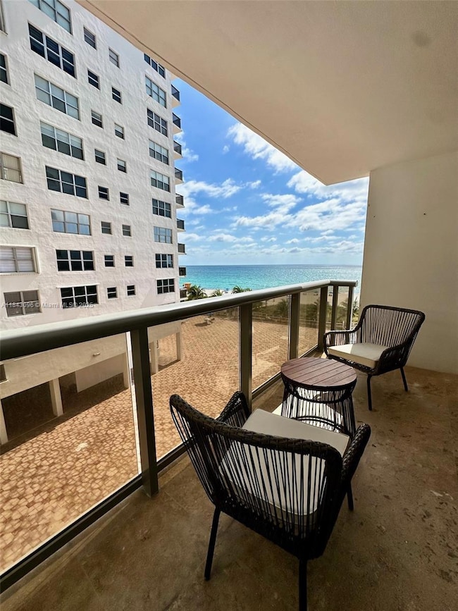 Maison Grande unit 623, Miami Beach, FL 33140 - photo 6