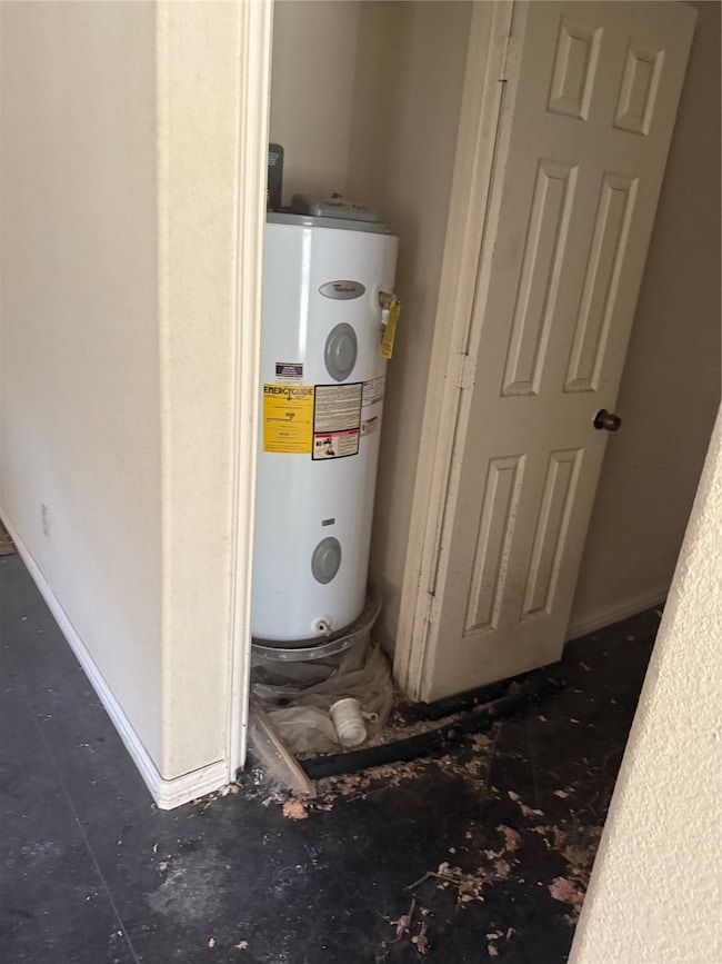 823 W Saunders St, Trenton, TX 75490 - photo 7