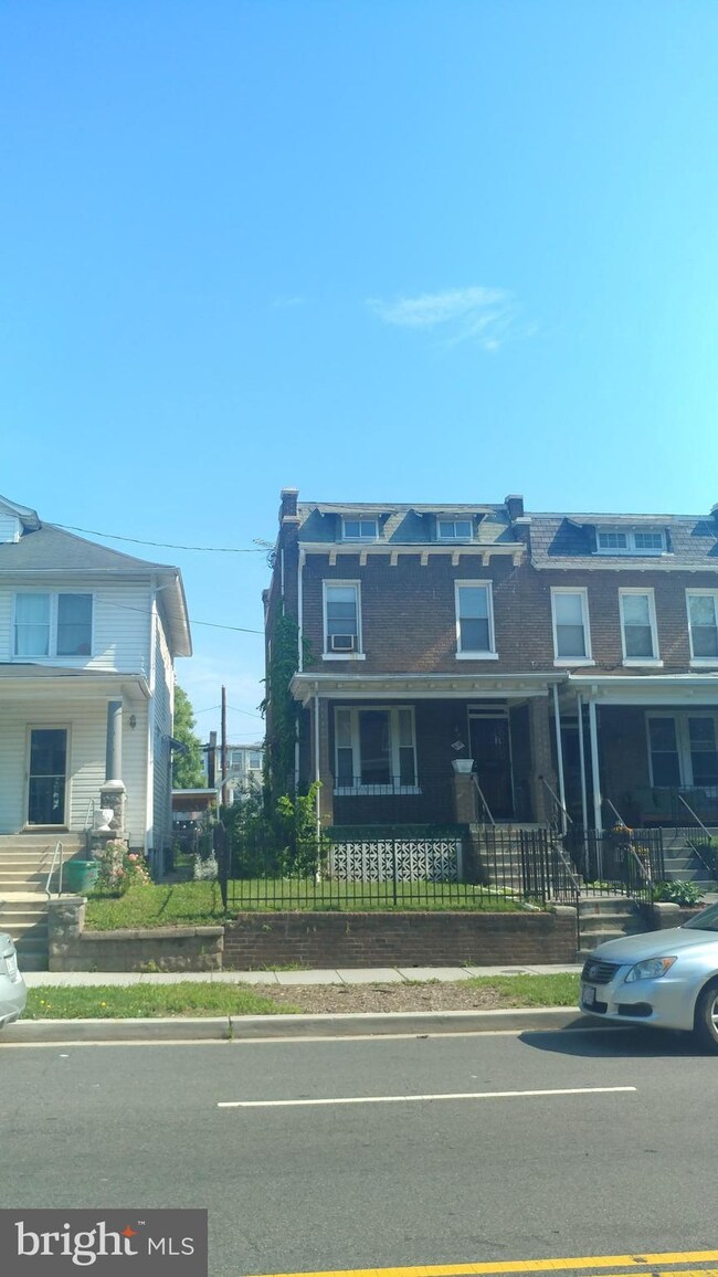 618 Franklin St NE, Washington, DC 20017 - photo 3