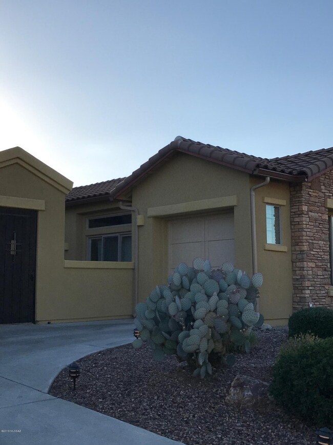 3rd car garage