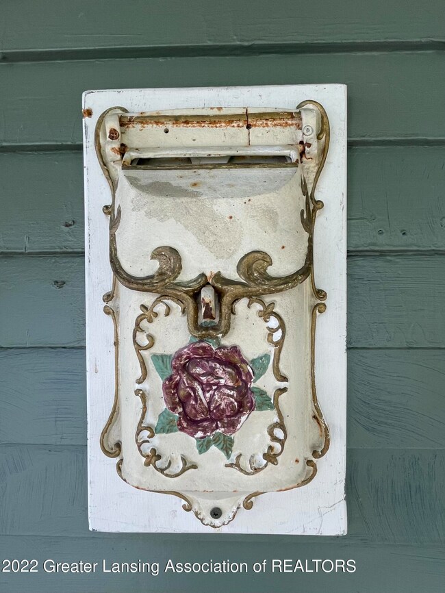 3 - Mailbox