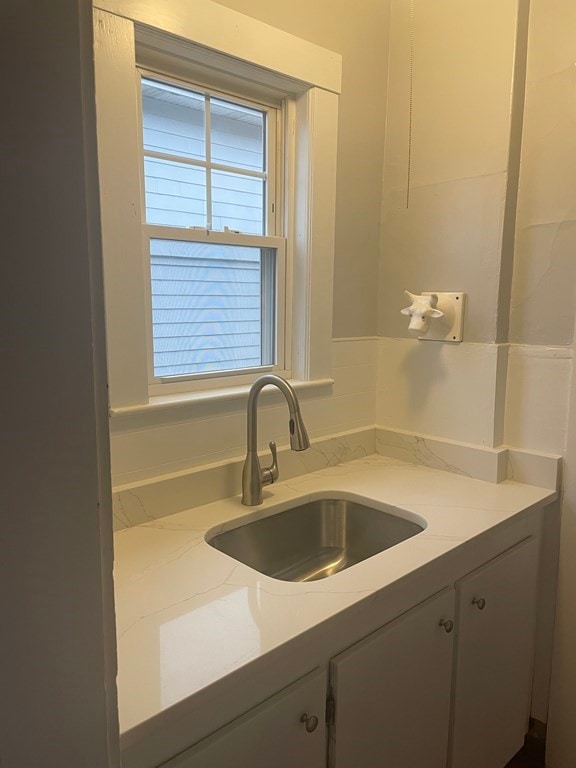 39 Grayson St unit 1, Dorchester Center, MA 02124 - photo 4