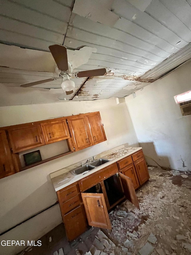 2406 Lebanon Ave unit Rear, El Paso, TX 79930 - photo 6