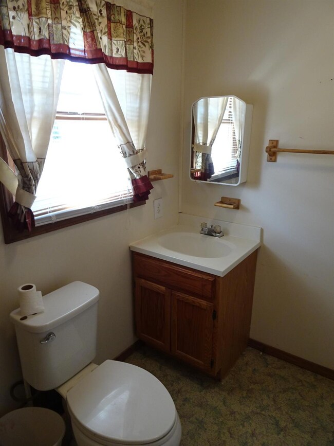 2715 S 700 E, Knox, IN 46534 - photo 6