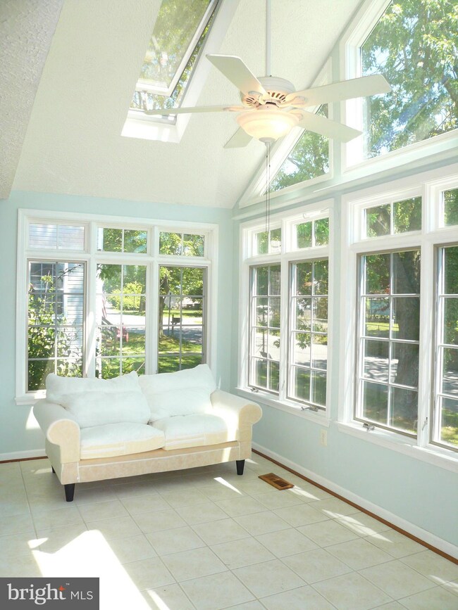 402 Lakeview Ave, Edgewater, MD 21037 - photo 6