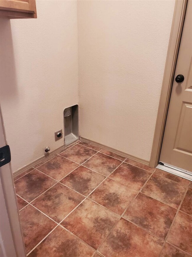 951 Hermoso El Sol, Alamogordo, NM 88310 - photo 7