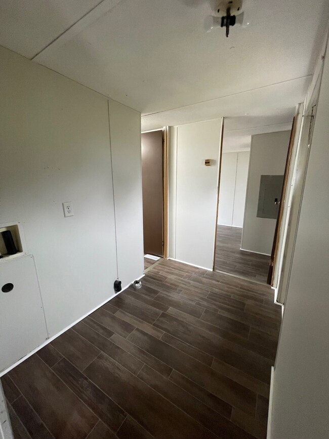 65 Fowler Cir, Hollow Rock, TN 38342 - photo 7