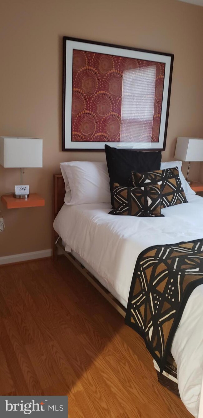 13515 Bannacker Place, Herndon, VA 20171 - photo 5