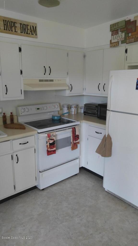 2388 Mars Ct, Cocoa, FL 32926 - photo 3