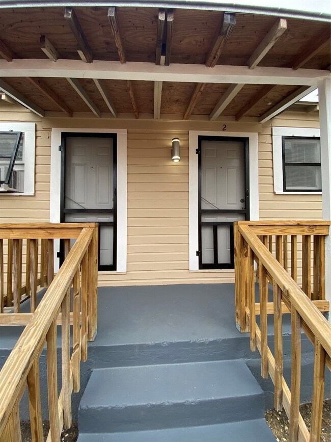 20743 Kensington Oaks Rd unit 2, Splendora, TX 77372 - photo 2