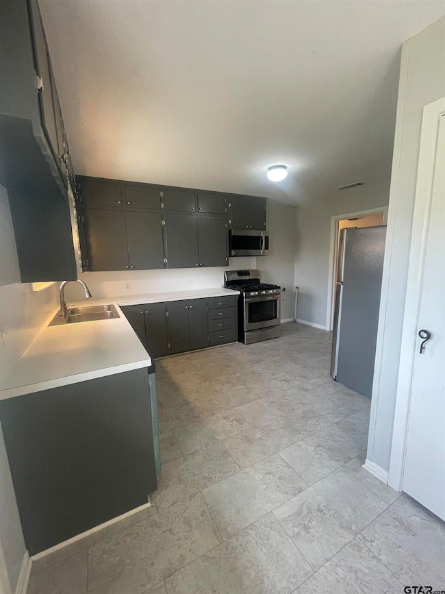 1014 Guinn Dr, Tyler, TX 75701 - photo 4