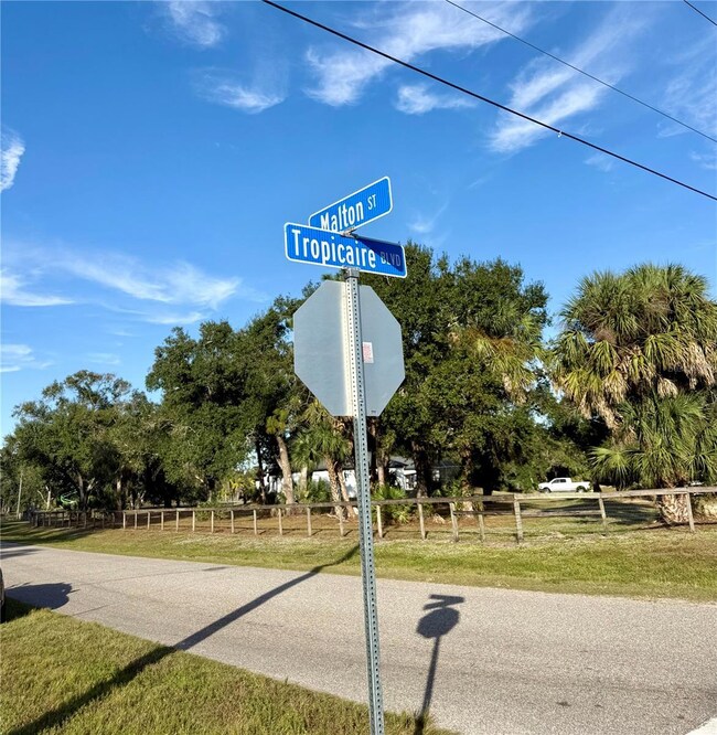 0 Tropicaire Blvd unit MFRC7518970, North Port, FL 34286 - photo 4