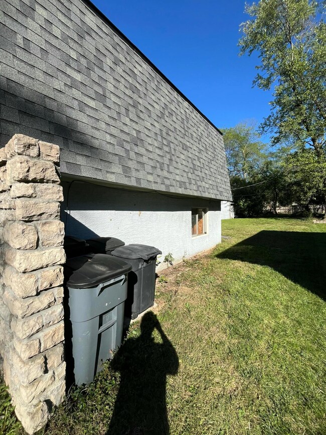 Side 2