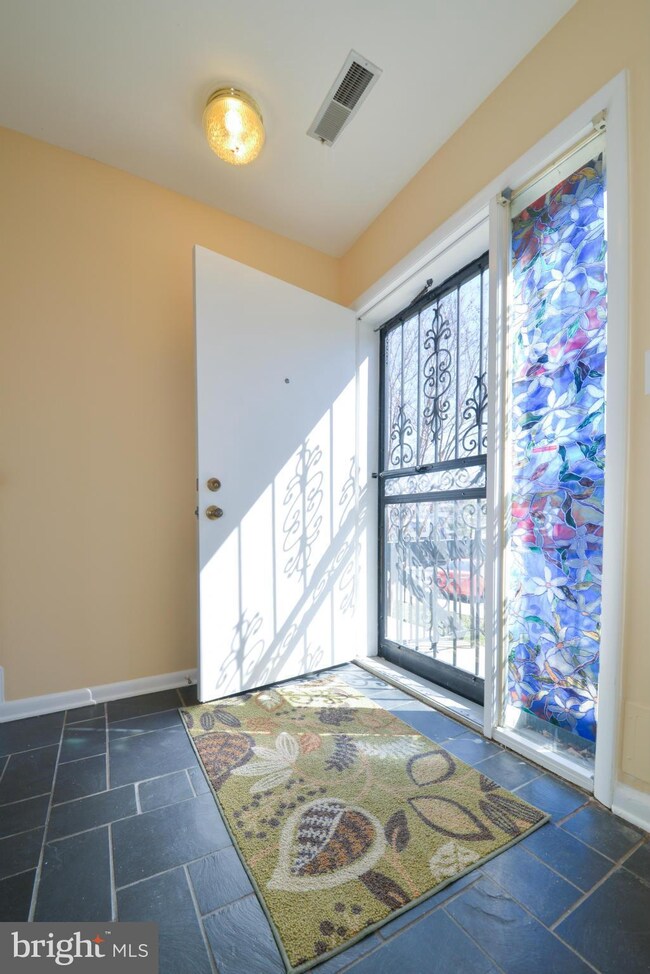 1017 Quincy St NE, Washington, DC 20017 - photo 3