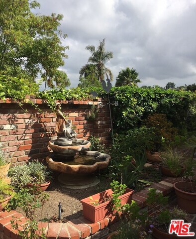 Working Fountain in Courtyard