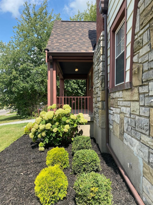 5252 Relluk Dr, Cincinnati, OH 45238 - photo 3