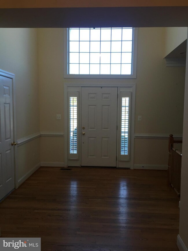 726 Constantine Ct, Warrenton, VA 20186 - photo 5