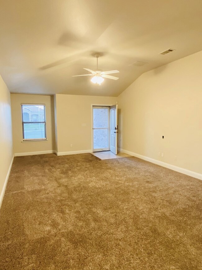 711 E 96th St, Odessa, TX 79765 - photo 2