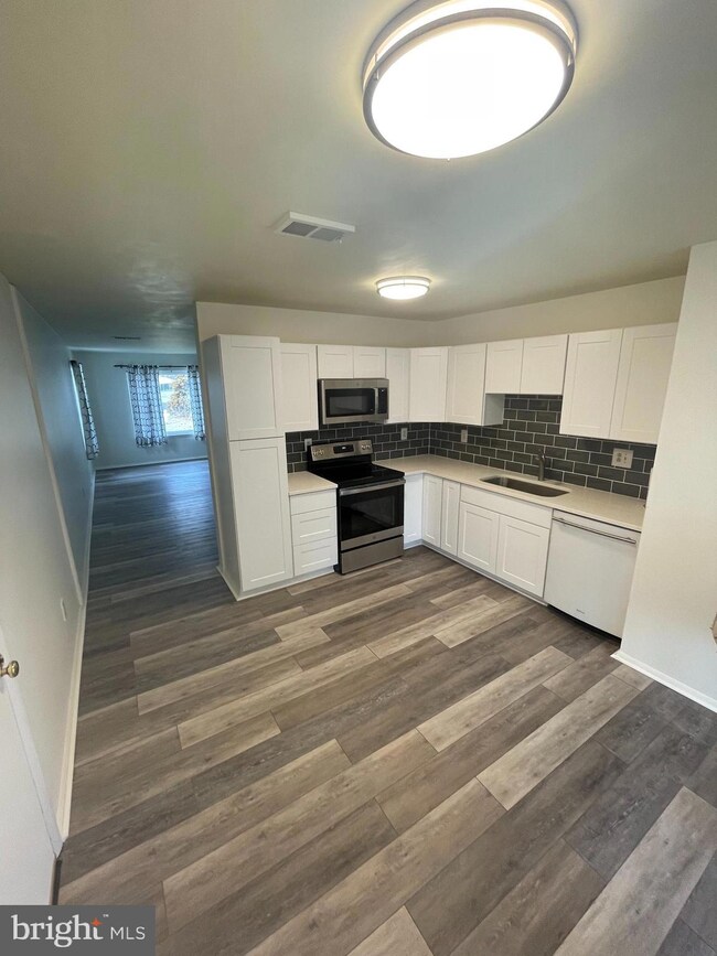 2517 East Ave, Sparrows Point, MD 21219 - photo 7