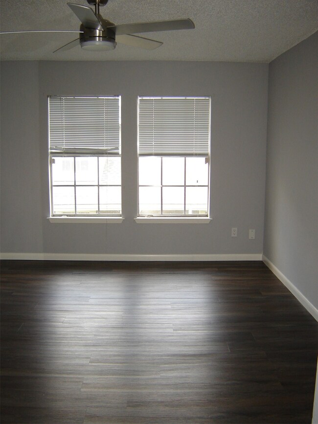 12111 Lemon Ridge Ln unit 121, Houston, TX 77035 - photo 6