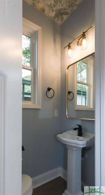 713 W 44th St, Savannah, GA 31405 - photo 7