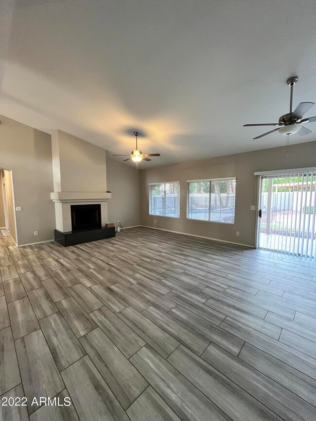 1284 E Tradewind Dr, Gilbert, AZ 85234 - photo 6