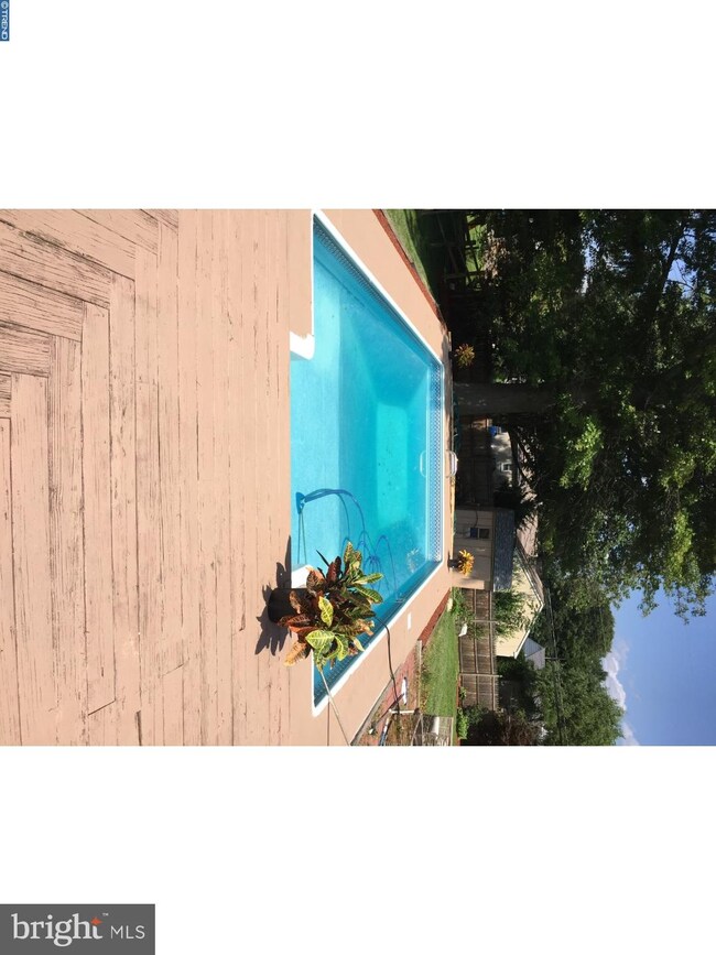 1809 Wayne Dr, Norristown, PA 19403 - photo 3