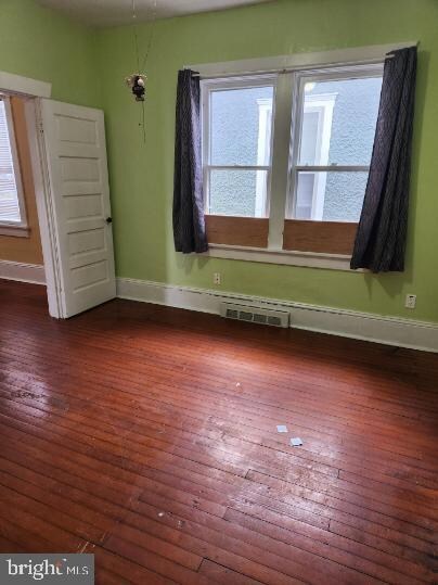 626 W Piedmont St, Keyser, WV 26726 - photo 5