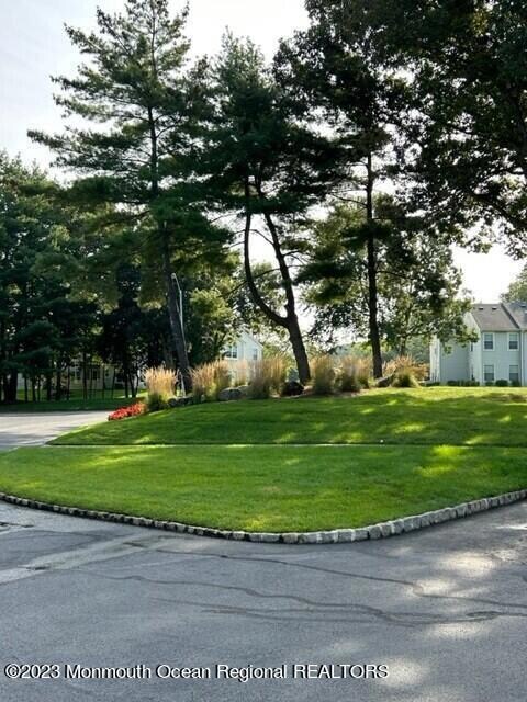 Campus like grounds - beautiful!