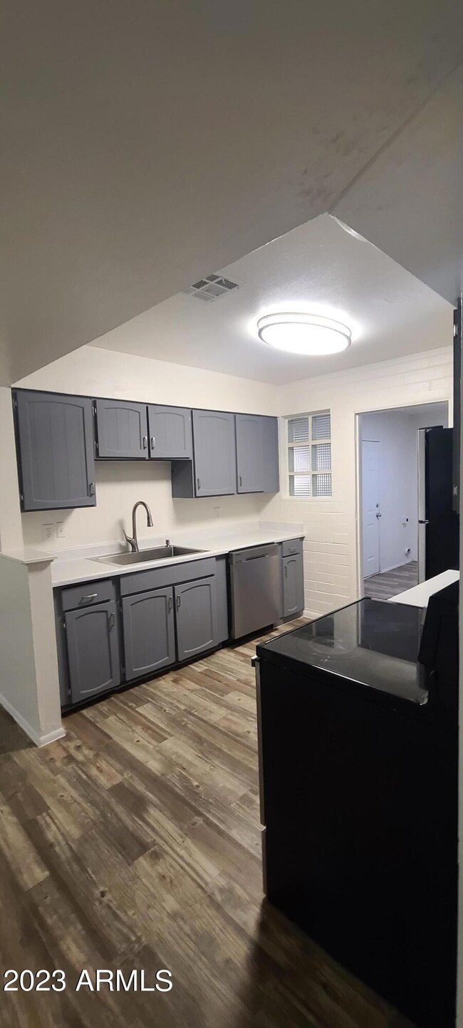 4540 N 50th Ave, Phoenix, AZ 85031 - photo 6