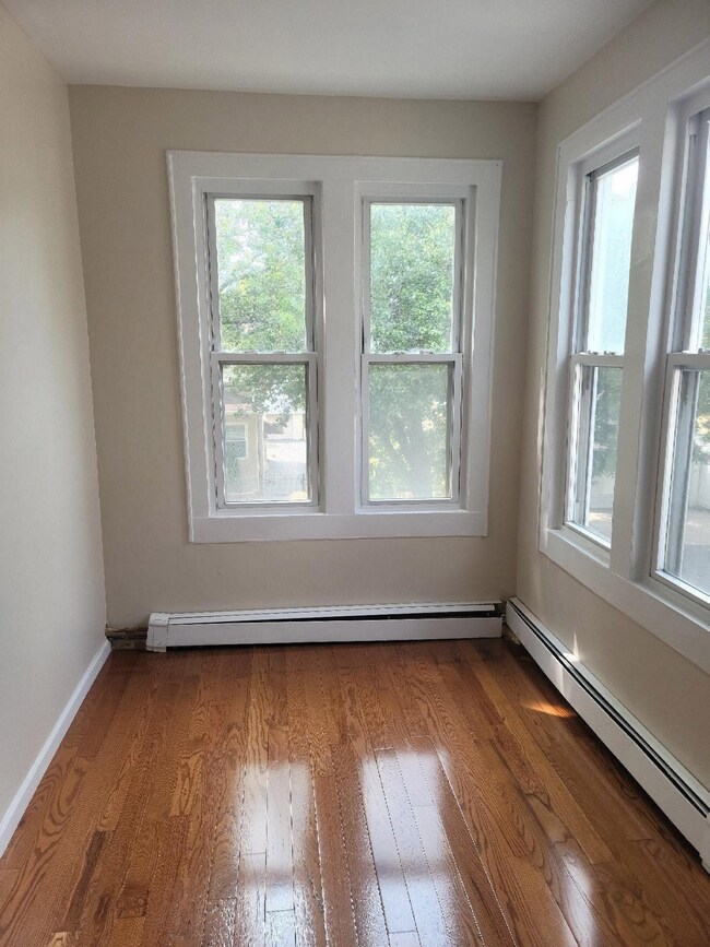 24 Stegman Terrace unit 2, Jersey City, NJ 07305 - photo 2