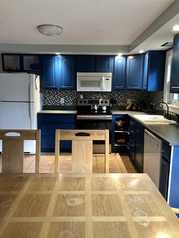 510 S Barre Rd, Barre, MA 01005 - photo 2