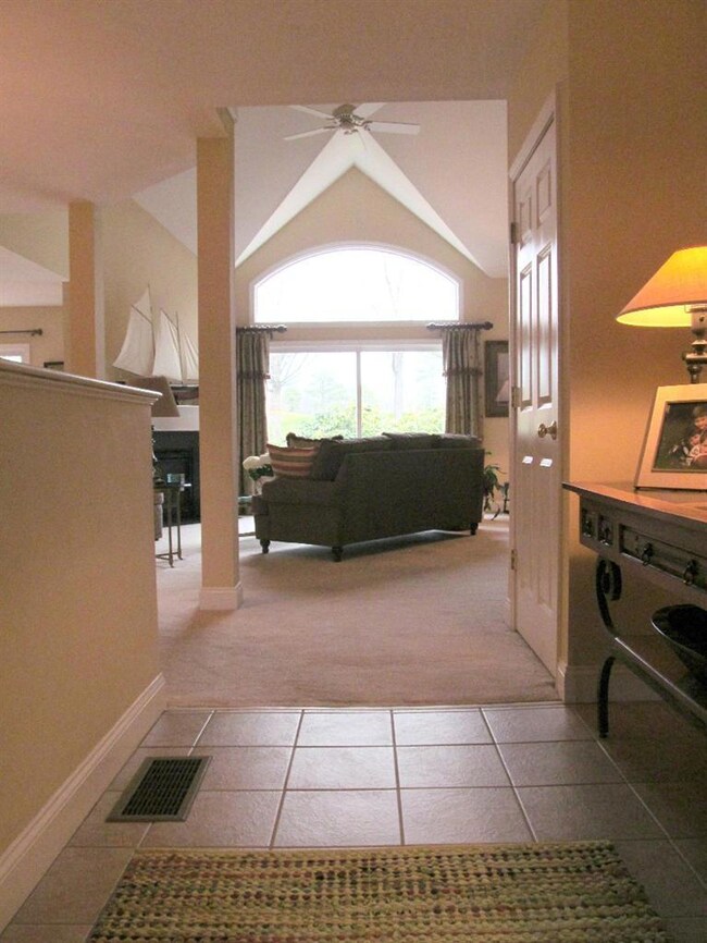 11 Hollyhock Knoll Ct unit 11, Buzzards Bay, MA 02532 - photo 4