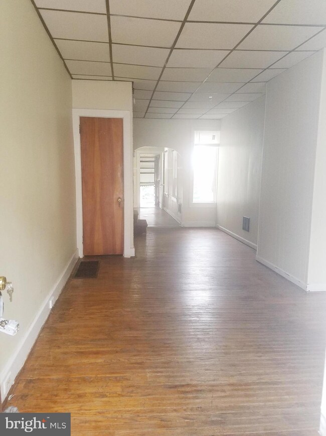 420 Linden St, Reading, PA 19604 - photo 3