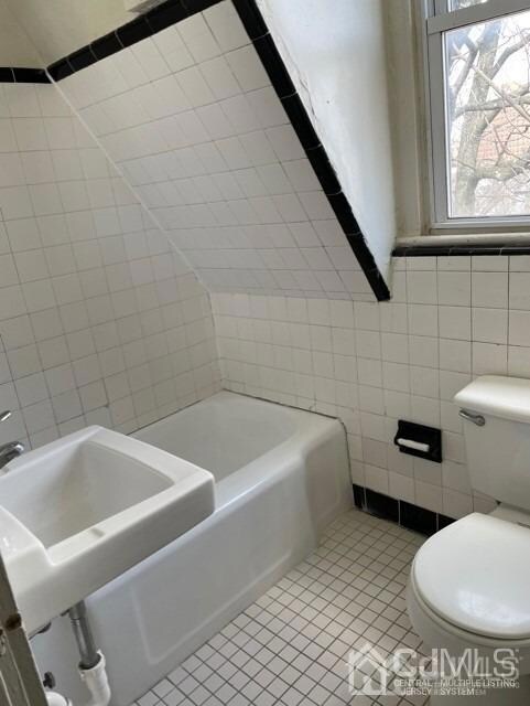 28 Remsen Ave unit 4, New Brunswick, NJ 08901 - photo 5