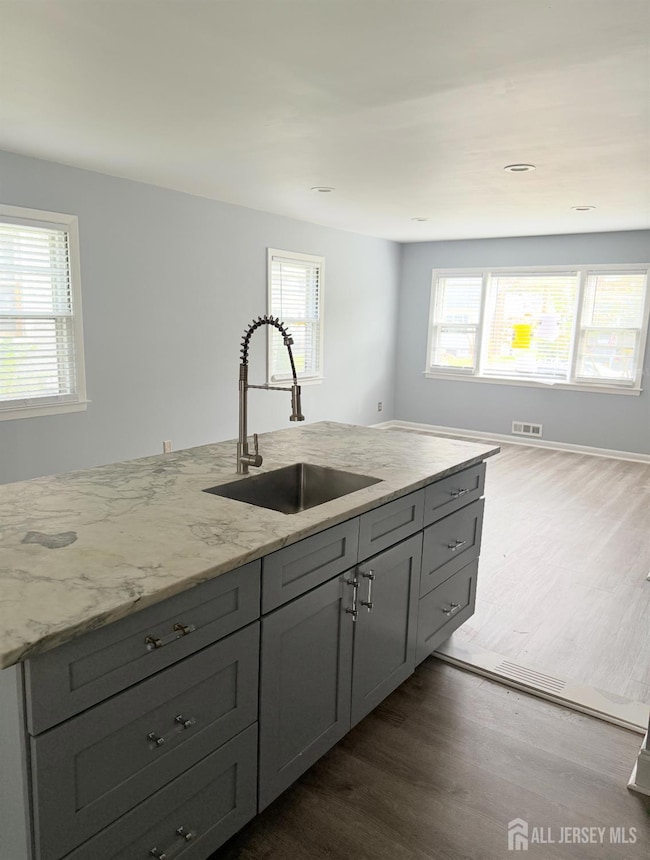 236 Columbia St, Dunellen, NJ 08812 - photo 5