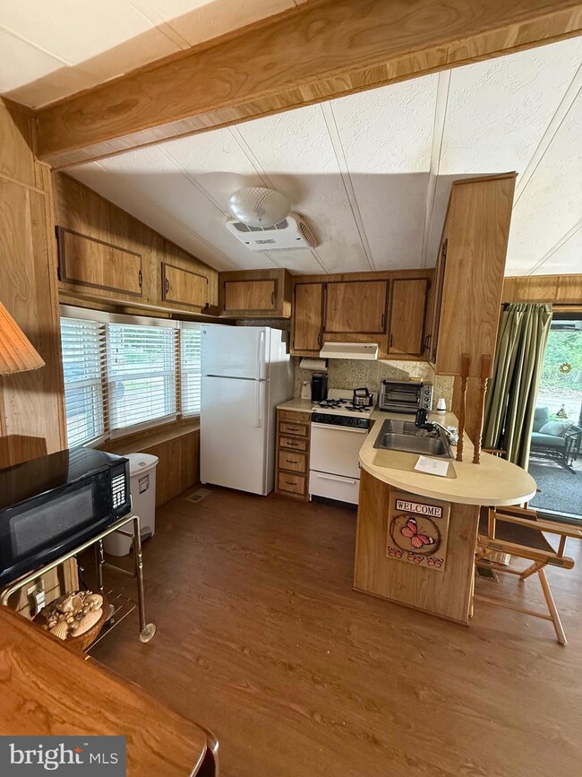 3066 N Route 9 unit 8, Ocean View, NJ 08230 - photo 5