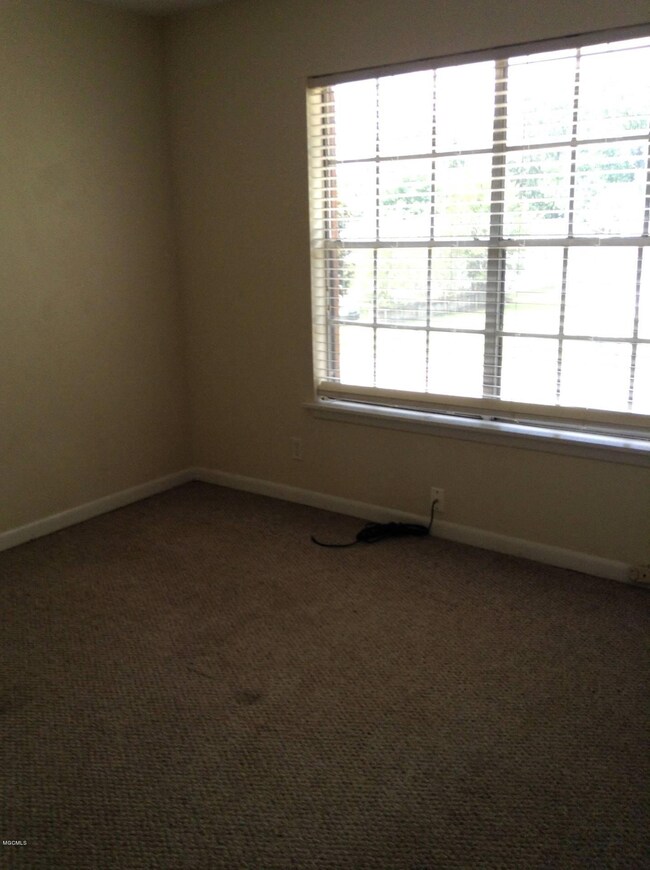 100 Park Row Ave unit B, Long Beach, MS 39560 - photo 3