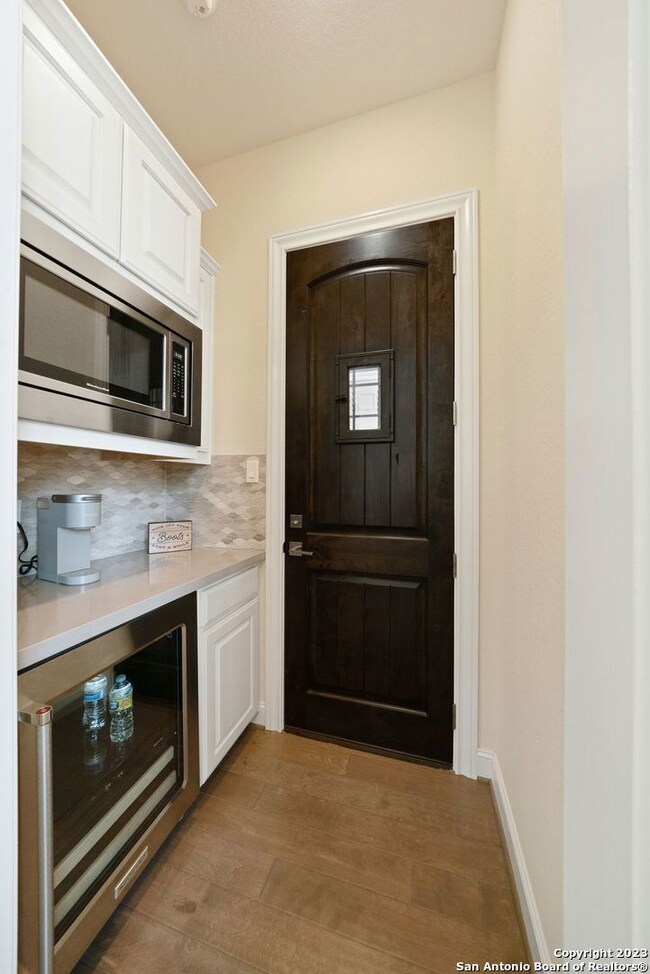 21318 Rembrandt Hill, San Antonio, TX 78256 - photo 6