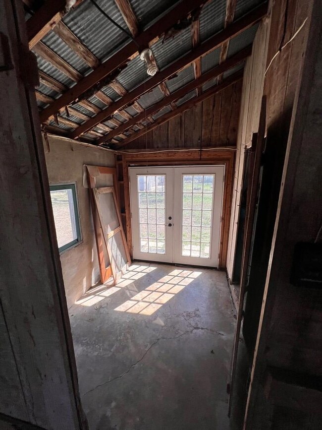 807 N Orange St unit 10BR, Fredericksburg, TX 78624 - photo 6